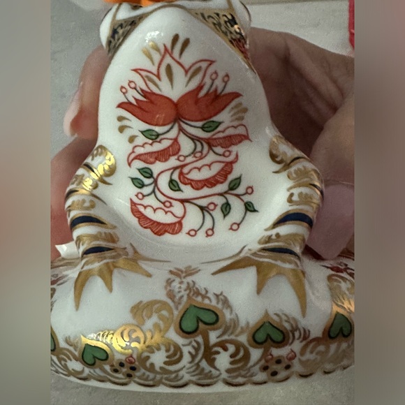 Royal Crown Derby Old Imari Frog Paperweight - Picture 5 of 7